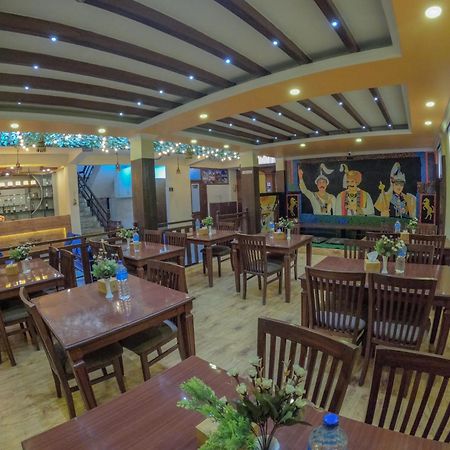 Royal Kings Hotel Katmandou Extérieur photo