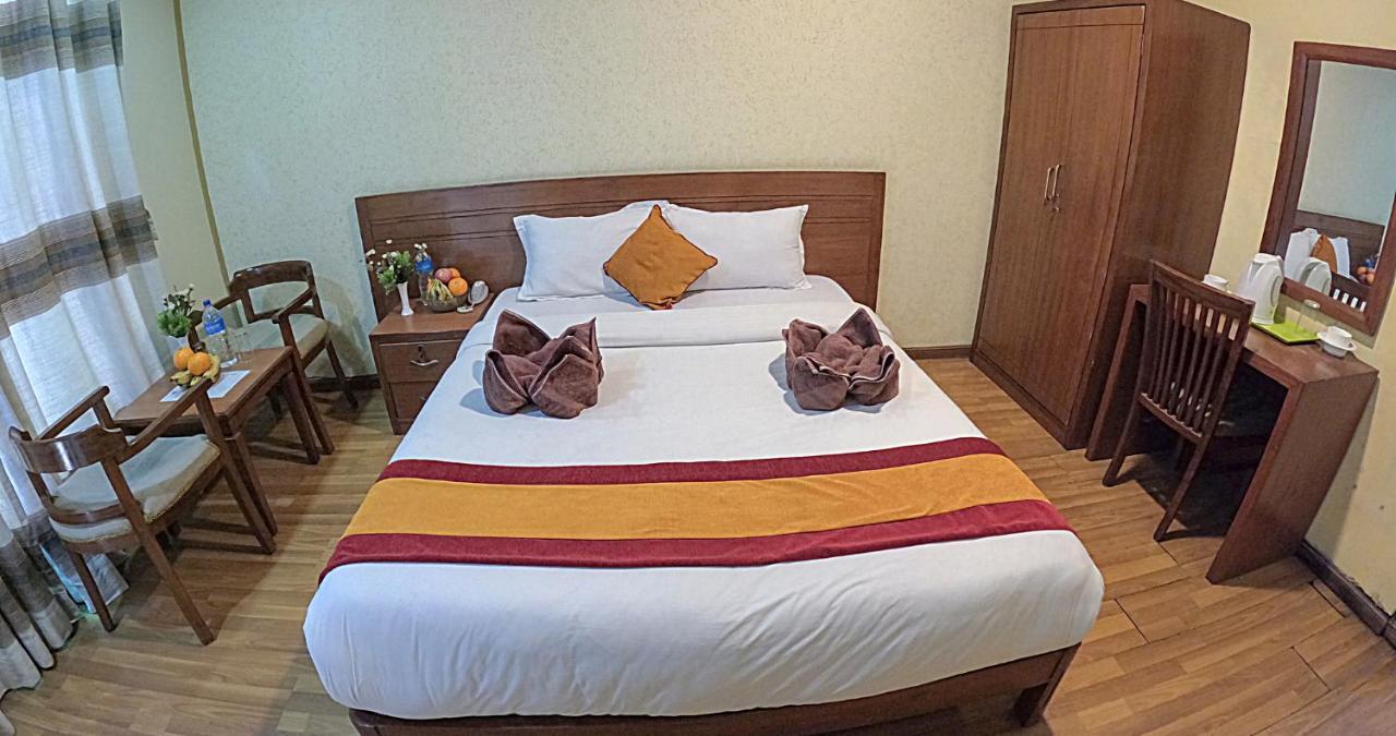Royal Kings Hotel Katmandou Extérieur photo