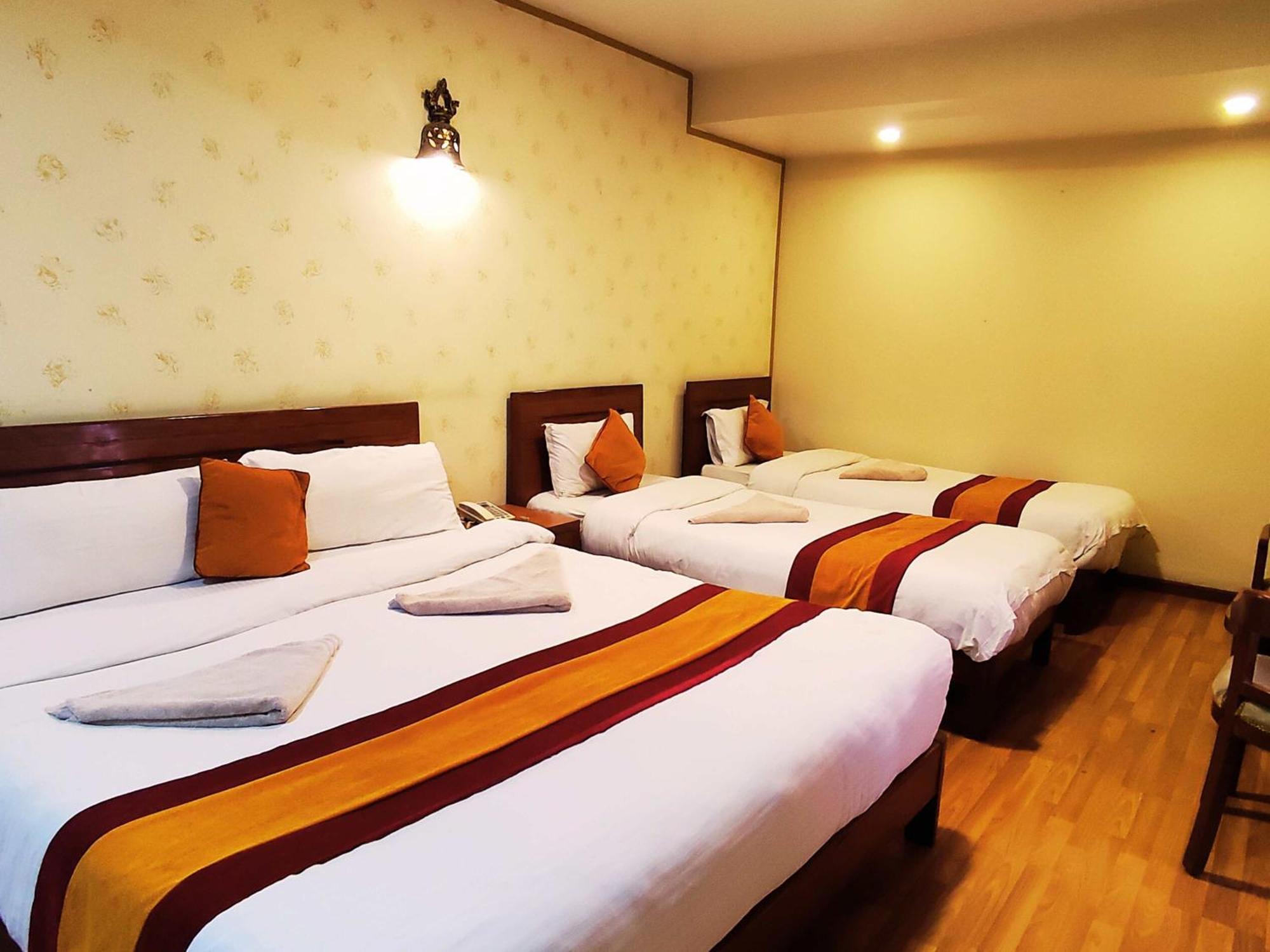 Royal Kings Hotel Katmandou Extérieur photo