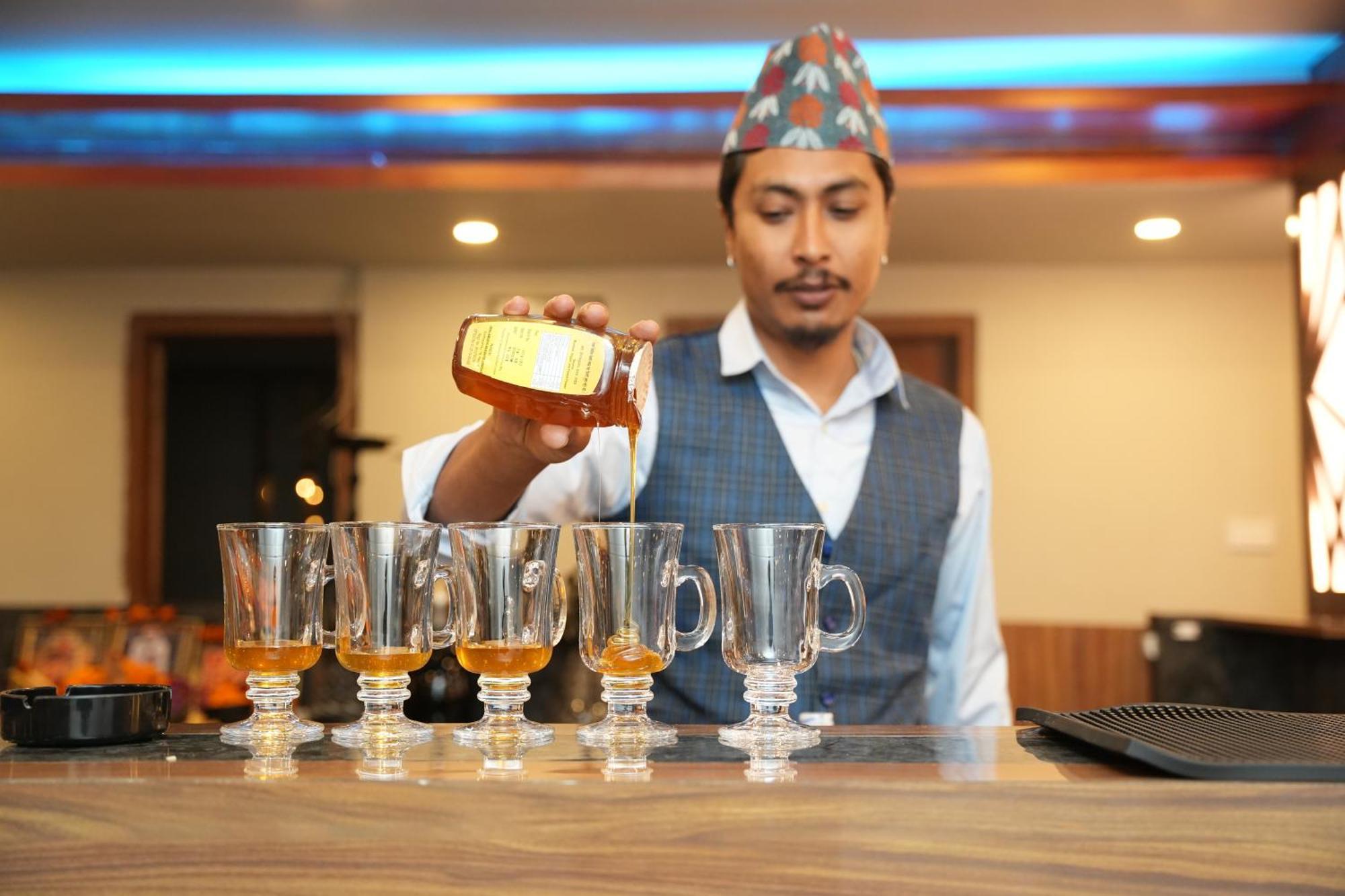 Royal Kings Hotel Katmandou Extérieur photo