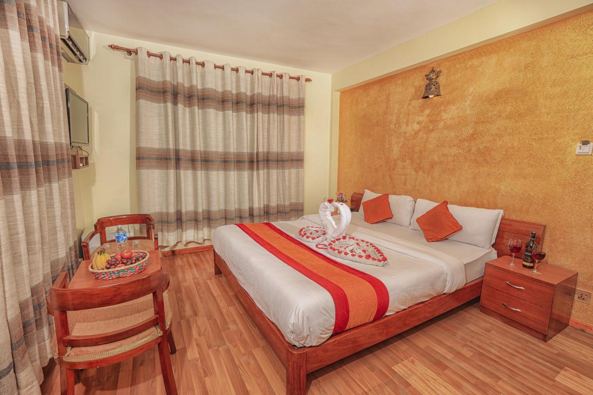 Royal Kings Hotel Katmandou Extérieur photo