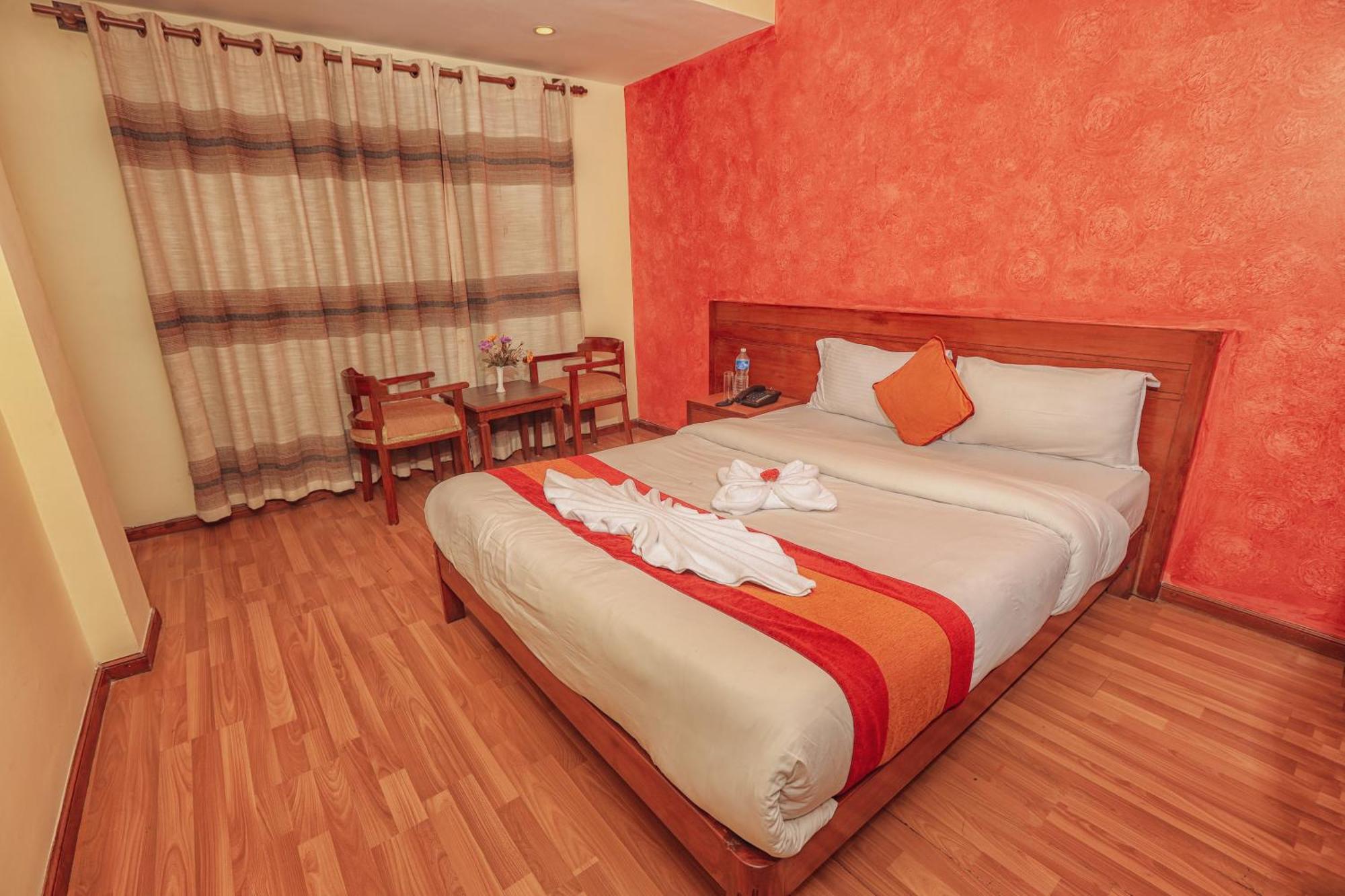 Royal Kings Hotel Katmandou Extérieur photo